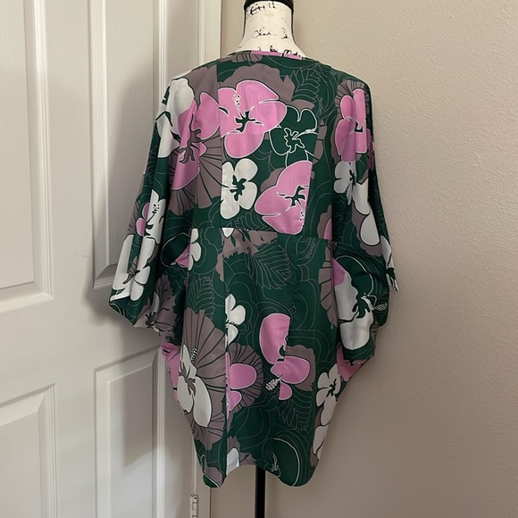 NWT Manuhealii Makapuʻu Dress Hibiscus Evergreen OS - Picture 2 of 11